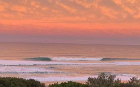 Capricorn One Beachside Holiday Apartments - Official
