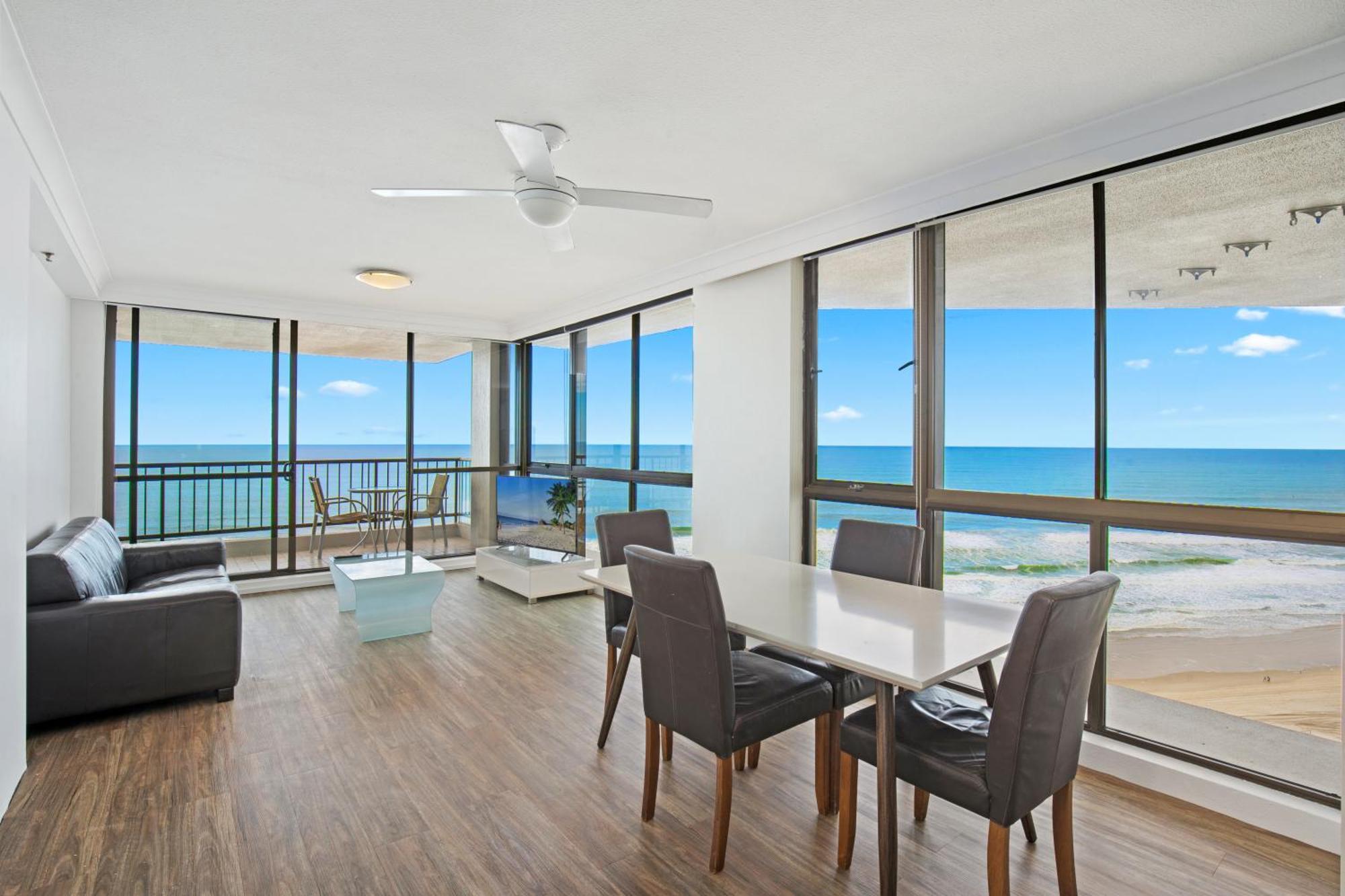 Capricorn One Beachside Holiday Apartments - Official Gold Coast Exterior photo