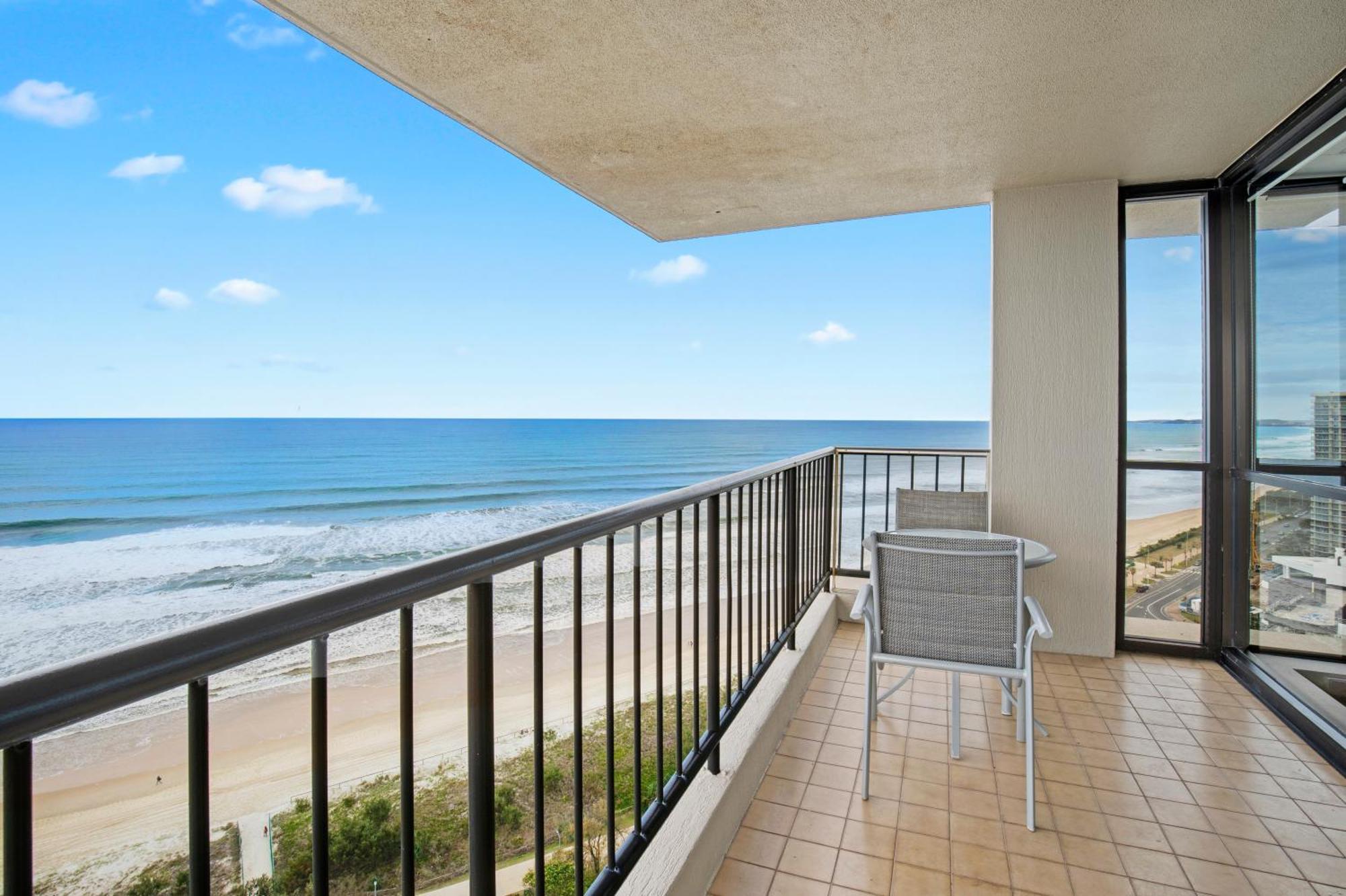 Capricorn One Beachside Holiday Apartments - Official Gold Coast Exterior photo