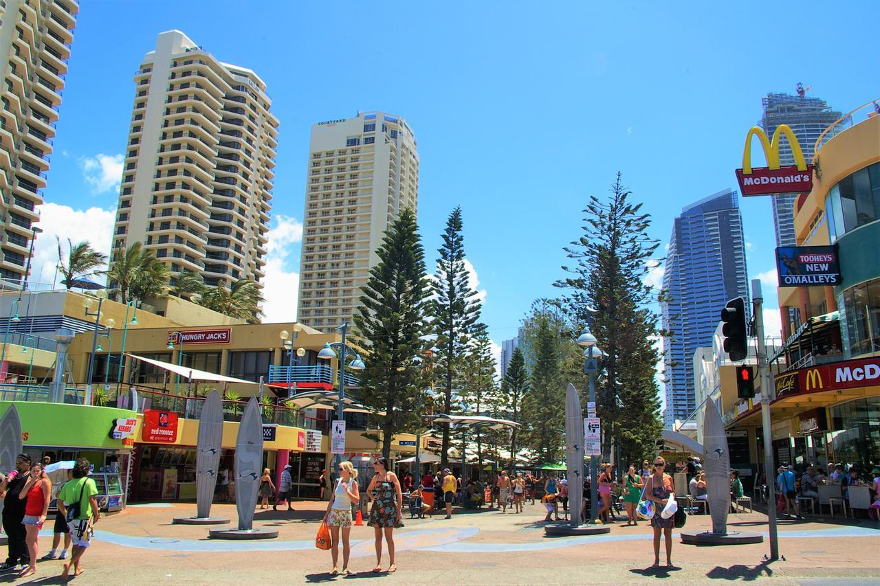 Capricorn One Beachside Holiday Apartments - Official Gold Coast Exterior photo