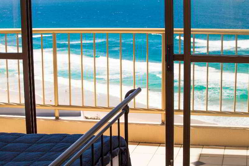 Capricorn One Beachside Holiday Apartments - Official Gold Coast Exterior photo