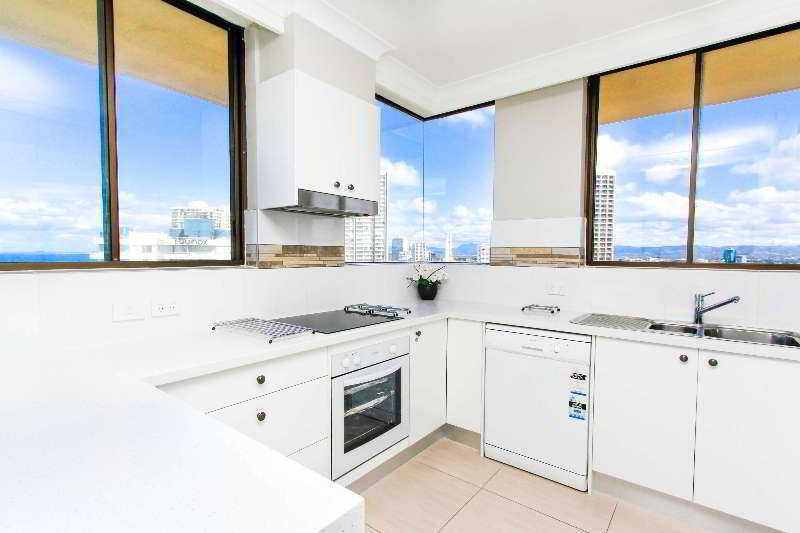 Capricorn One Beachside Holiday Apartments - Official Gold Coast Exterior photo